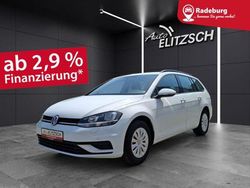 Weiß Gebraucht 2020 VW Golf VII Trendline Kombi | 15.350 € (Fairer Preis)