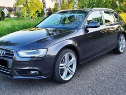 Grau Gebraucht 2015 Audi A4 Ambiente Kombi | 11.500 € (Fairer Preis)