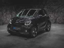 Schwarz Gebraucht 2021 Smart ForTwo Electric Drive Passion Exclusive Coupé | 11.777 € (Fairer Preis)