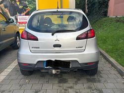 Silber Gebraucht 2008 Mitsubishi Colt Kleinwagen | 1.800 €