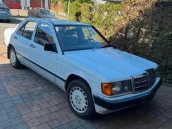 Weiß Gebraucht 1988 Mercedes 190 Limousine | 4.500 €