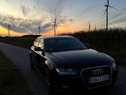Schwarz Gebraucht 2013 Audi A4 Attraction Kombi | 9.100 € (Fairer Preis)