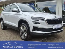 Weiß Gebraucht 2023 Skoda Karoq Style SUV | 26.490 € (Guter Preis)