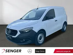 Weiß Gebraucht 2023 Mercedes Citan 112 | 20.052 € (Fairer Preis)