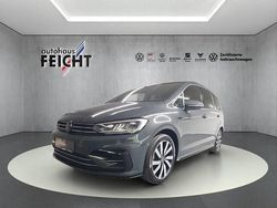 Grau Gebraucht 2024 VW Touran Highline Van / Kleinbus | 34.998 € (Fairer Preis)