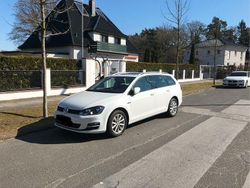 Weiß Gebraucht 2015 VW Golf VII Comfortline Kombi | 12.999 € (Fairer Preis)