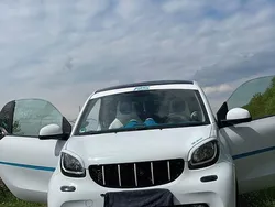 Weiß Gebraucht 2015 Smart ForTwo Coupé Proxy Coupé | 11.200 € (Fairer Preis)