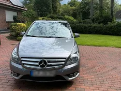 Grau Gebraucht 2013 Mercedes B180 Van / Kleinbus | 8.350 € (Superpreis)