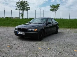 Schwarz Gebraucht 2002 BMW 318 Limousine | 3.750 € (Teuer)