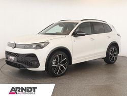 Oryxweiß perlmutteffekt Gebraucht 2025 VW Tiguan R-line SUV | 49.584 € (Fairer Preis)
