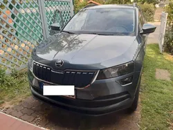 Grau Gebraucht 2019 Skoda Karoq Ambition SUV | 17.500 € (Guter Preis)
