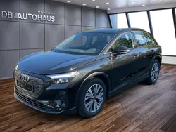 Schwarz Gebraucht 2023 Audi Q4 e-tron Ambiente SUV | 25.470 € (Superpreis)