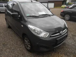 Grau Gebraucht 2013 Hyundai i10 Kleinwagen | 2.350 € (Guter Preis)