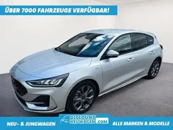 Moondust silber Neu 2024 Ford Focus ST-Line Limousine | 23.890 € (Superpreis)
