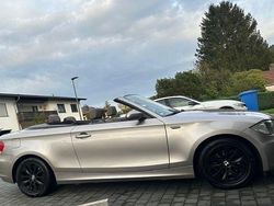 Beige Gebraucht 2009 BMW 118 Cabriolet Sport Line Cabrio | 7.200 € (Etwas zu teuer)