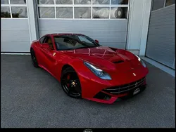 Rot Gebraucht 2012 Ferrari F12 Coupé | 229.900 € (Superpreis)