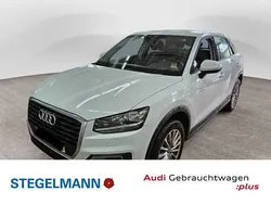 Weiß Gebraucht 2016 Audi Q2 Design SUV | 17.810 € (Fairer Preis)