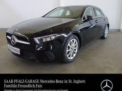 Lack kosmosschwarz Gebraucht 2019 Mercedes A180 Progressive Limousine | 22.350 € (Fairer Preis)