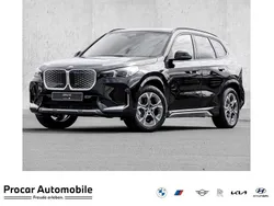 Schwarz Neu 2025 BMW iX1 xLine SUV | 45.299 € (Guter Preis)