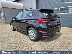 Deep black perleffekt Neu 2025 Skoda Fabia Selection Limousine | 21.990 € (Guter Preis)