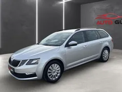 Silber Gebraucht 2018 Skoda Octavia Ambition Kombi | 10.999 € (Guter Preis)