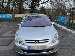 Silber Gebraucht 2009 Peugeot 307 Limousine | 2.499 €