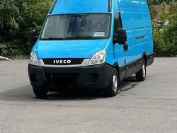 Blau Gebraucht 2010 Iveco Daily Limousine | 2.900 € (Guter Preis)