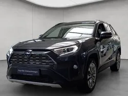 Grau Gebraucht 2021 Toyota RAV4 Hybrid Lounge SUV | 34.950 € (Etwas zu teuer)