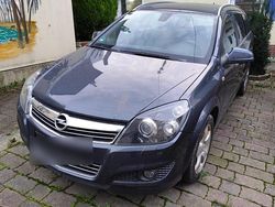 Grau Gebraucht 2010 Opel Astra Kombi | 1.500 € (Guter Preis)