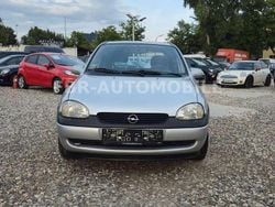 Grau Gebraucht 1997 Opel Corsa Kleinwagen | 1.750 € (Fairer Preis)