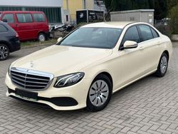 Beige Gebraucht 2019 Mercedes E200 Limousine | 10.900 €