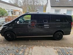 Schwarz Gebraucht 2013 Mercedes Viano Van / Kleinbus | 22.000 € (Teuer)