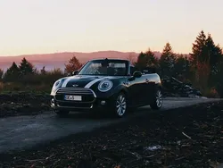 Schwarz Gebraucht 2016 Mini Cooper Kleinwagen | 16.500 € (Teuer)