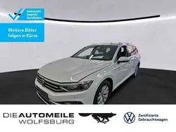 Gletscherweiß metallic (metallic) Gebraucht 2023 VW Passat Business Kombi | 23.990 € (Guter Preis)