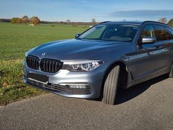 Grau Gebraucht 2018 BMW 540 Shadowline Kombi | 31.500 € (Guter Preis)