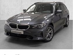 Grau Gebraucht 2022 BMW 320 Sport Line Kombi | 29.490 € (Fairer Preis)
