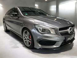 Grau Gebraucht 2016 Mercedes CLA45 AMG Shooting Brake AMG Kombi | 27.980 € (Teuer)
