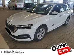 Moonweiß perleffekt Gebraucht 2023 Skoda Octavia Ambition Kombi | 23.470 € (Superpreis)