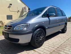 Silber Gebraucht 2004 Opel Zafira Njoy Van / Kleinbus | 1.270 € (Guter Preis)