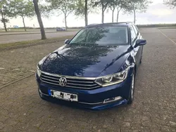 Blau Gebraucht 2019 VW Passat Business Kombi | 14.650 € (Guter Preis)