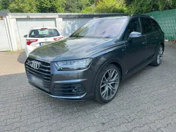 Grau Gebraucht 2017 Audi SQ7 Comfort SUV | 37.850 € (Guter Preis)