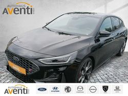 Schwarz Neu 2025 Ford Focus ST Limousine | 39.929 € (Fairer Preis)