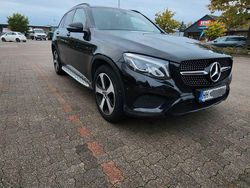 Schwarz Gebraucht 2017 Mercedes GLC220 AMG line SUV | 18.300 € (Fairer Preis)
