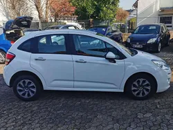 Weis Gebraucht 2015 Citroën C3 Comfort Kleinwagen | 2.990 € (Guter Preis)