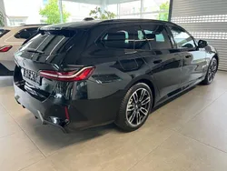 Schwarz Gebraucht 2024 BMW 520 M Sport Kombi | 52.900 € (Superpreis)