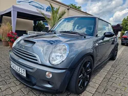 Grau Gebraucht 2002 Mini Cooper S Coupé Coupé | 4.900 €