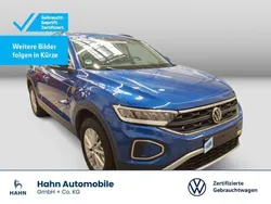 Blau Gebraucht 2024 VW T-Roc Life SUV | 29.430 € (Guter Preis)