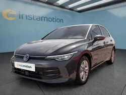 Grau Gebraucht 2024 VW Golf VIII Kleinwagen | 24.699 € (Guter Preis)