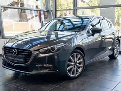 Grau Gebraucht 2018 Mazda 3 Sports-Line Limousine | 17.985 € (Etwas zu teuer)