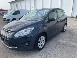 Grau Gebraucht 2014 Ford Grand C-Max Van / Kleinbus | 5.999 € (Fairer Preis)